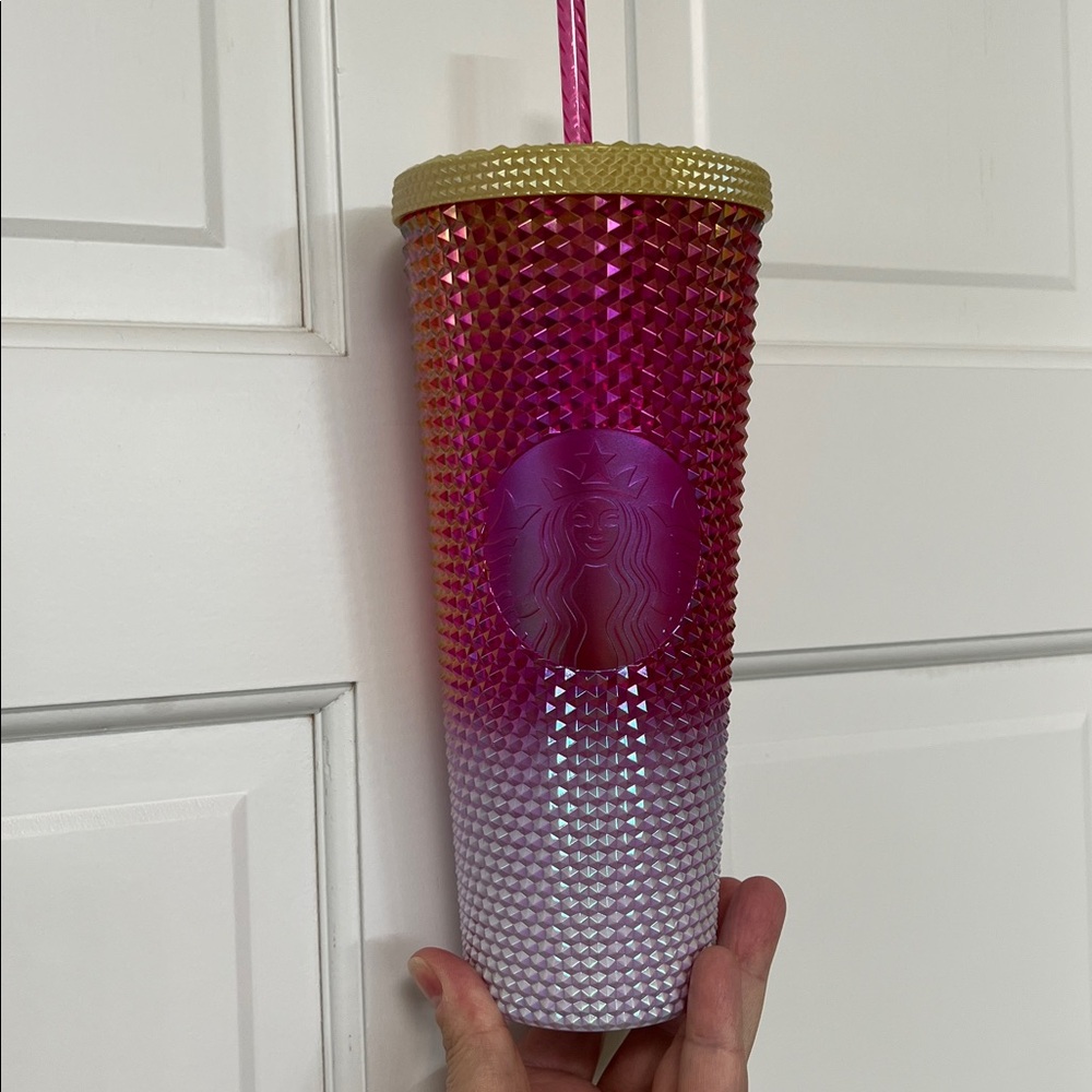 Starbucks 2024 Holiday Ruby & White Gradient Studded 24ozw/Gold Lid Tumbler NWT